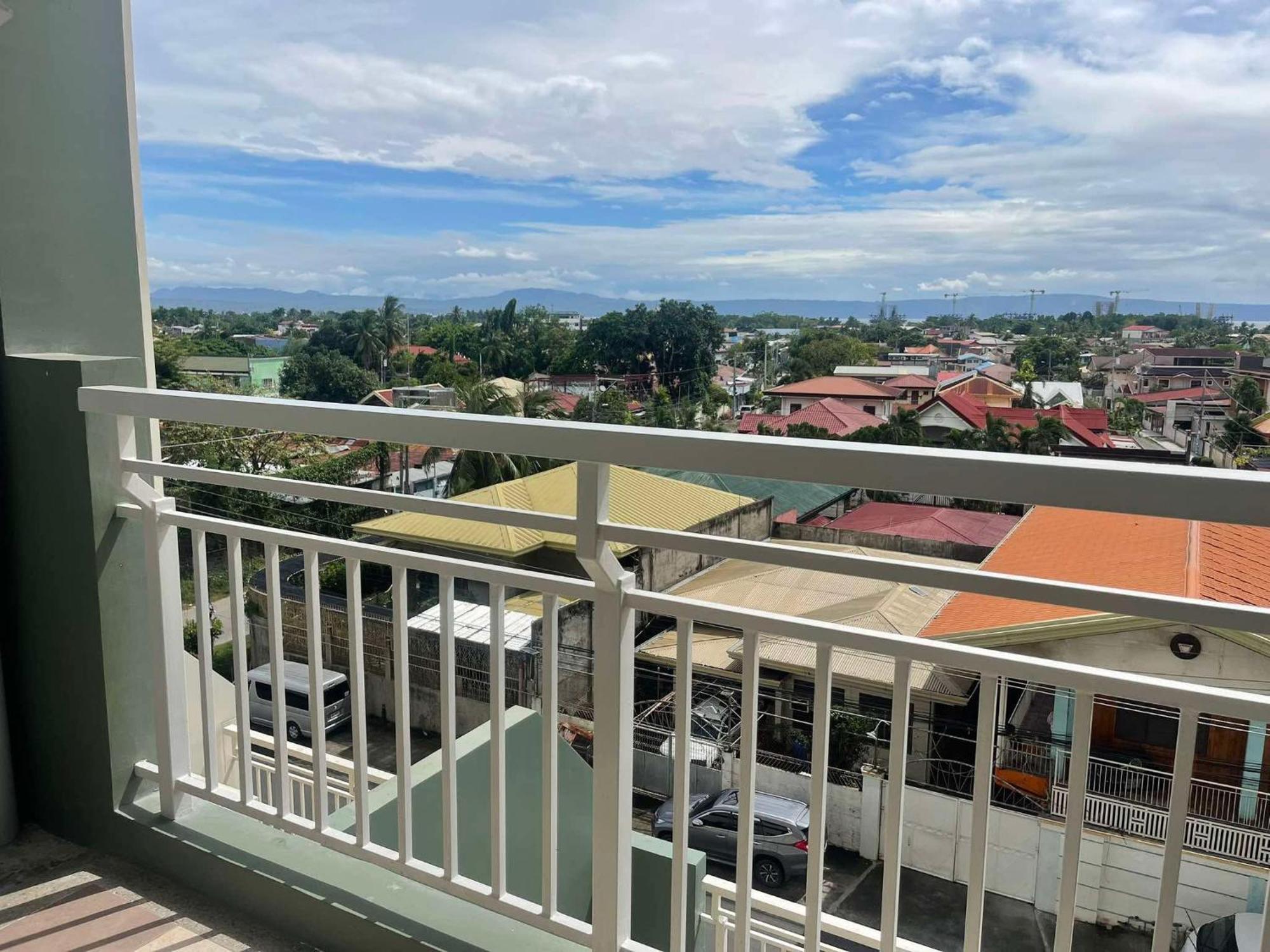 Verdon Parc Davao City With Balcony By Darpm Kültér fotó